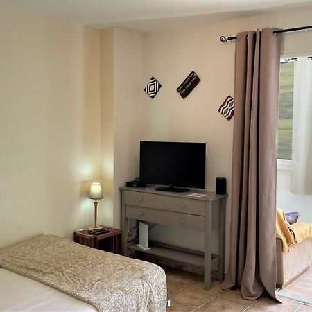 Апартаменты Grand Studio Lumineux - Saint Gilles Les Bains Экстерьер фото
