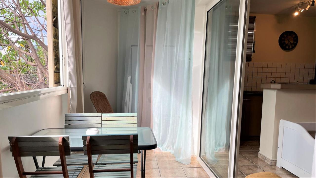 Апартаменты Grand Studio Lumineux - Saint Gilles Les Bains Экстерьер фото